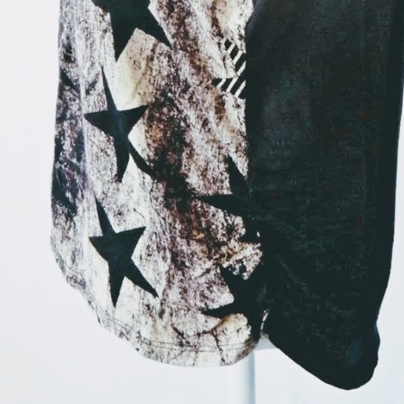 SKINNIE MINNIE Embellished Star Ruched Tee - Picture 6 of 15